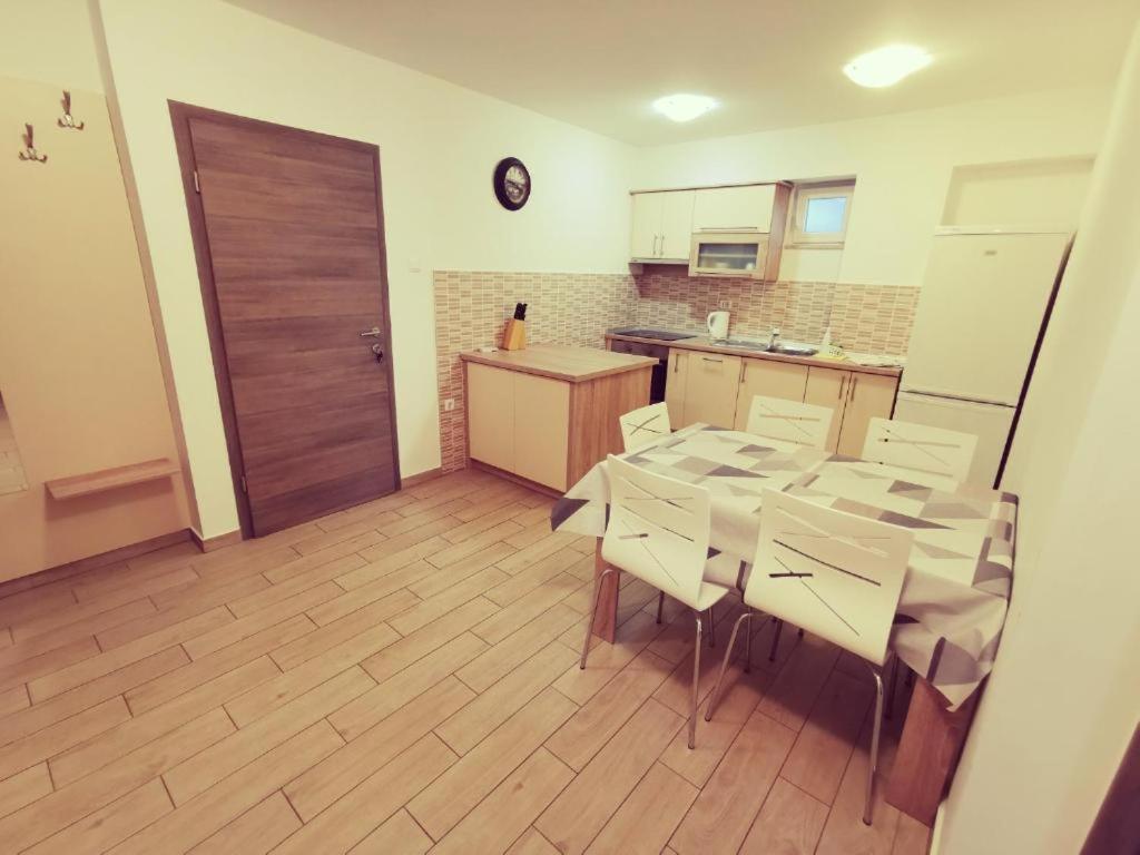 Appartamento Haus Maro Supetarska Draga Esterno foto