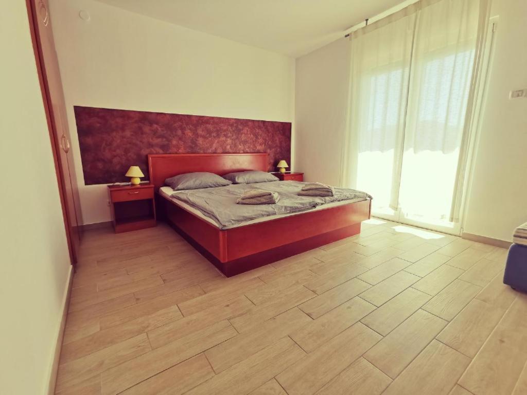 Appartamento Haus Maro Supetarska Draga Esterno foto