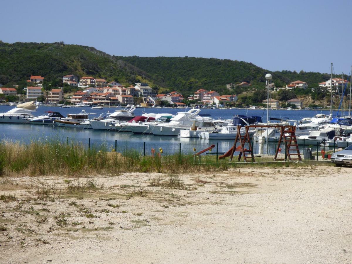 Appartamento Haus Maro Supetarska Draga Esterno foto